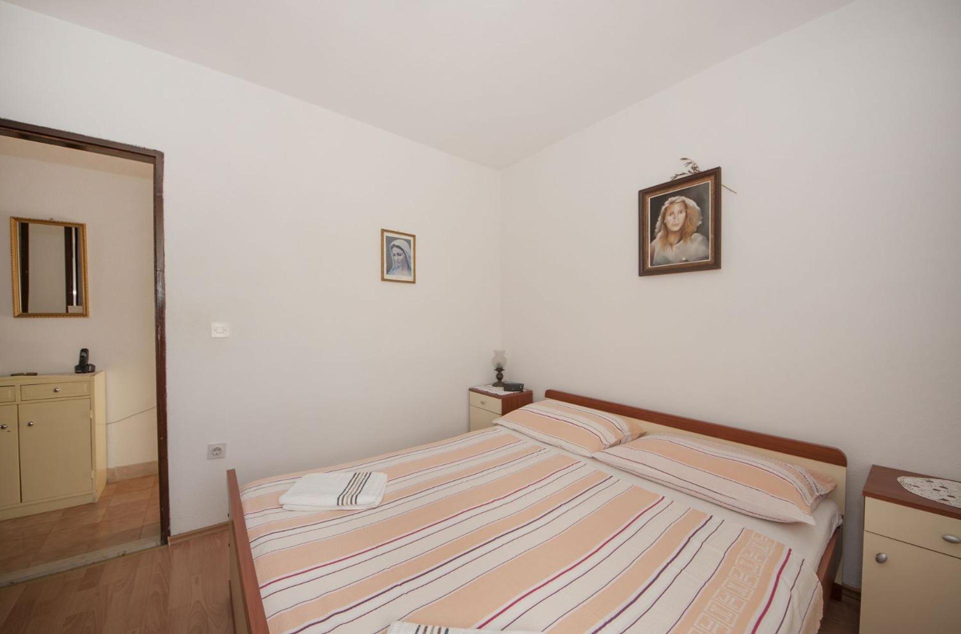 Apartment Mira Splitska